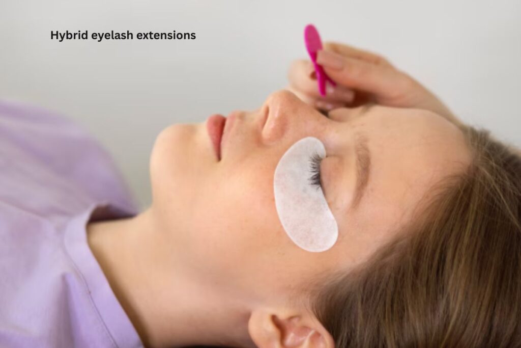 Hybrid Eyelash Extensions